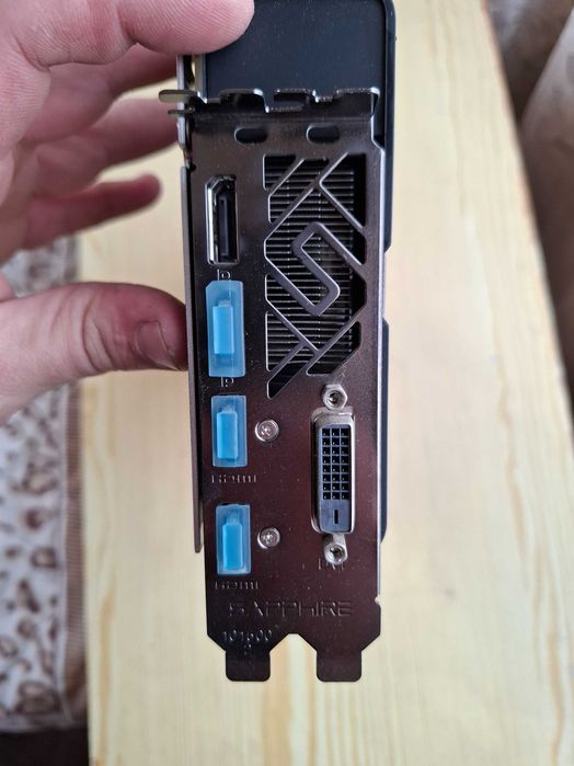 Геймърска видео карта AMD