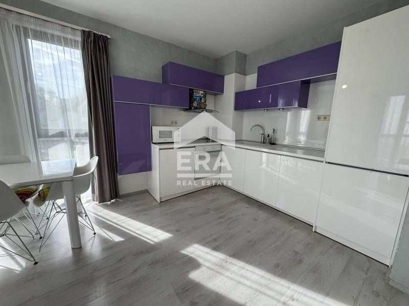 Продава се Тристаен апартамент в Варна, м-т Траката - 109 кв.м за 1217 €/кв.м - Снимка #2