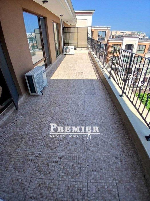 Продава се Тристаен апартамент в Свети Влас - 111000 кв.м за 3 €/кв.м - Снимка #14