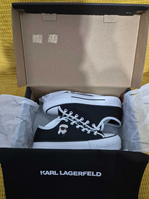 Tenesi Karl Lagerfeld damă marimea 37 originali