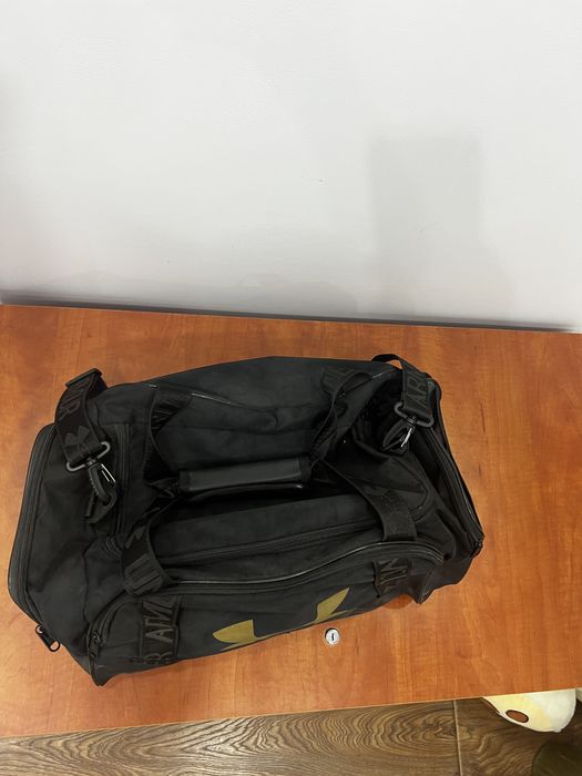 Продаю спортивную сумку