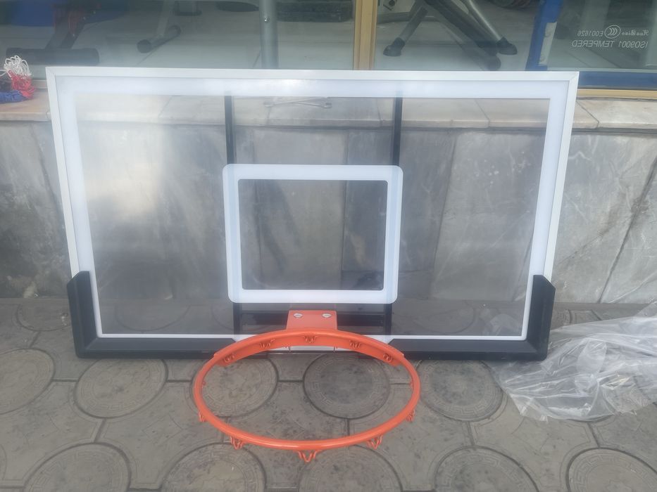 Баскетбольный щит