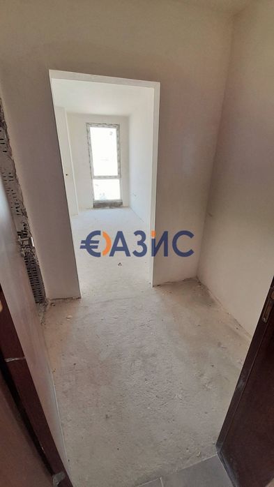 Продава се Едностаен апартамент в к.к. Слънчев бряг - 35 кв.м за 886 €/кв.м - Снимка #2