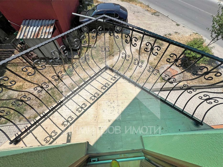 Продава се Къща в Нови пазар - 204 кв.м за 652 €/кв.м - Снимка #18