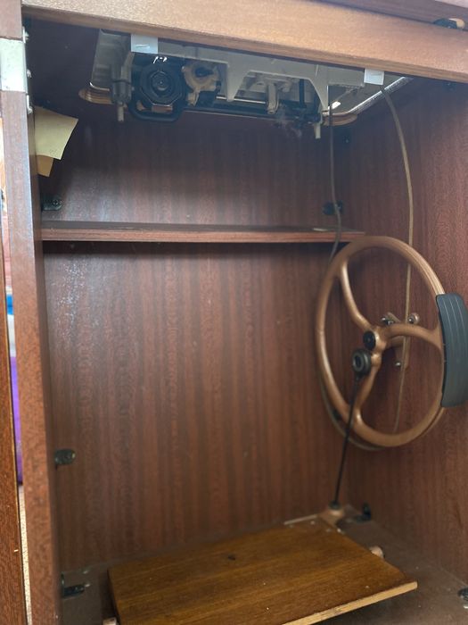 Швейная машинка чайка 142 м