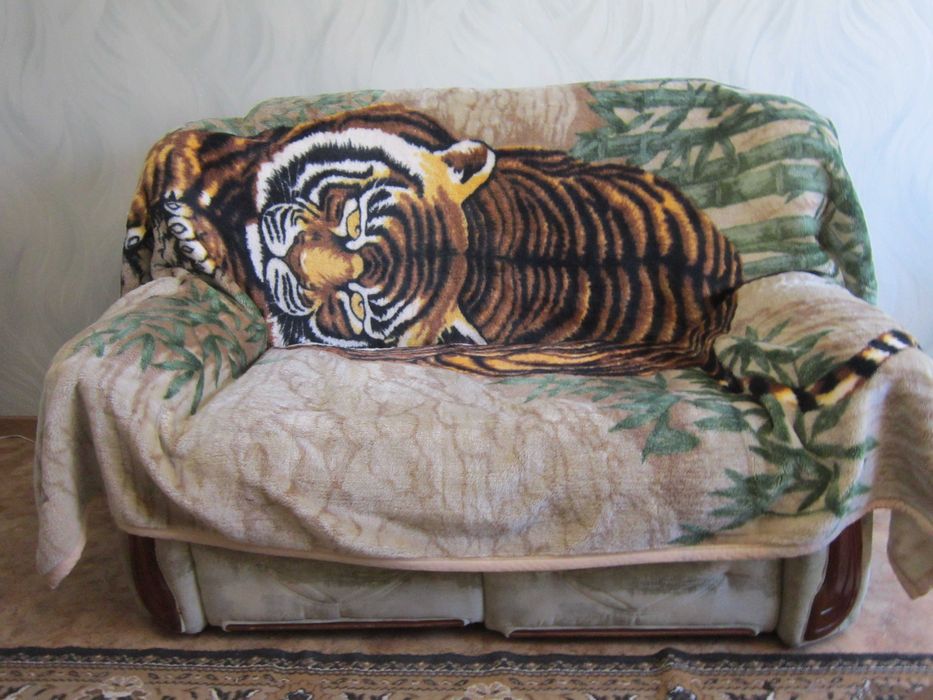 Кресло с приставкой