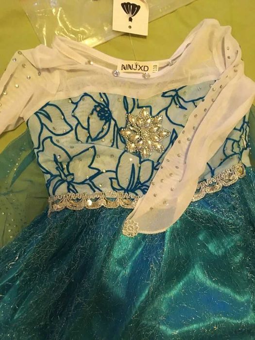 Rochie rochita Elsa Frozen NOUA 4,5, 6,7,8 ani