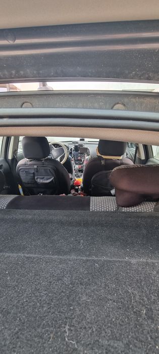 OPEL Astra 2011 — imagine 5