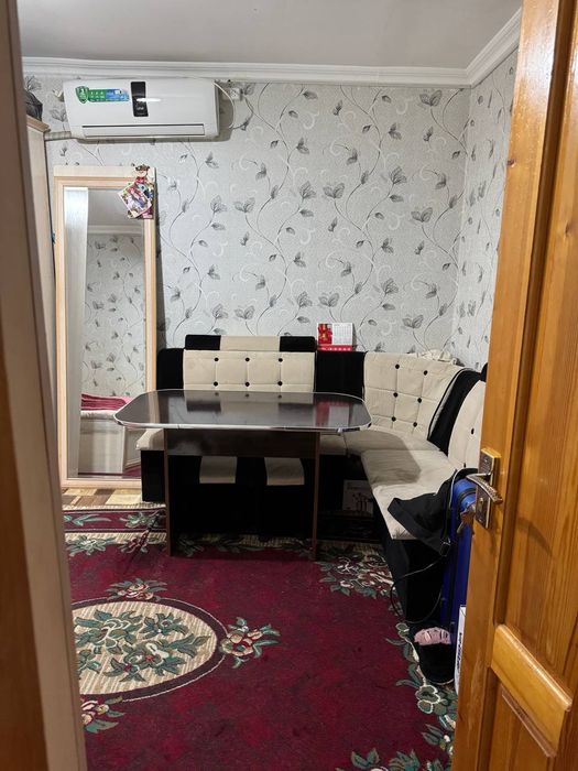 Продается квартира 1-комнатная на третьем  этаже 4-ех этажного дома.