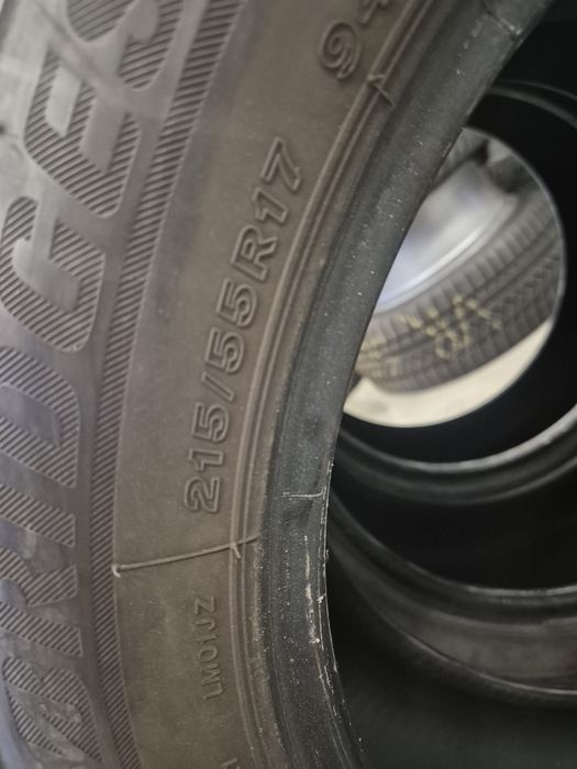 4 anvelope iarna Bridgestone 215 55 17 stare foarte buna