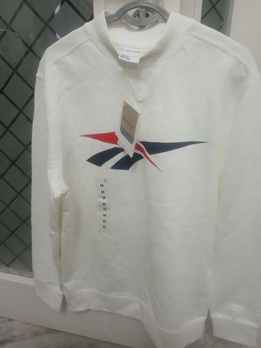 Оригенальная мужская футболка с длинными рукавами