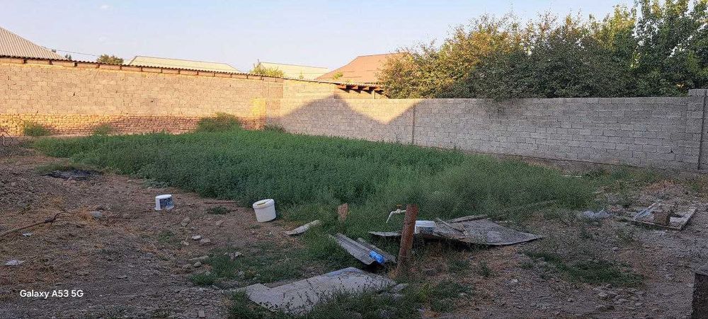 Uy sotiladi shirin shahar