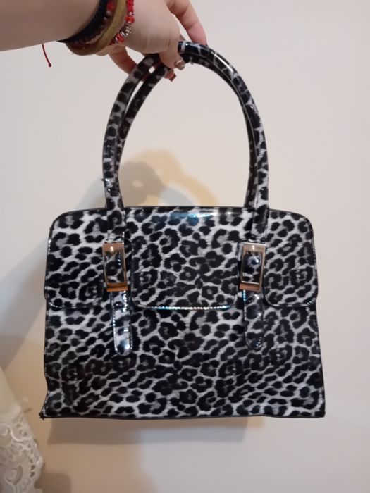 Geantă-moda și frumusețe