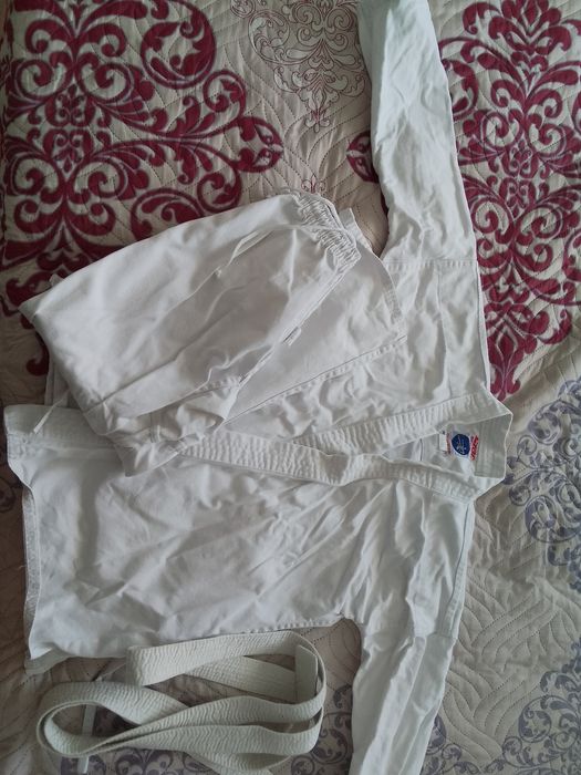 Продам кимоно для бокса