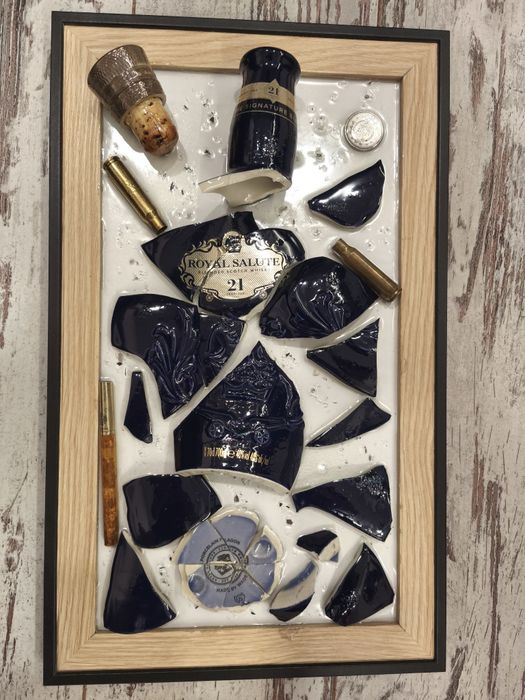 Картини с маркови бутилки