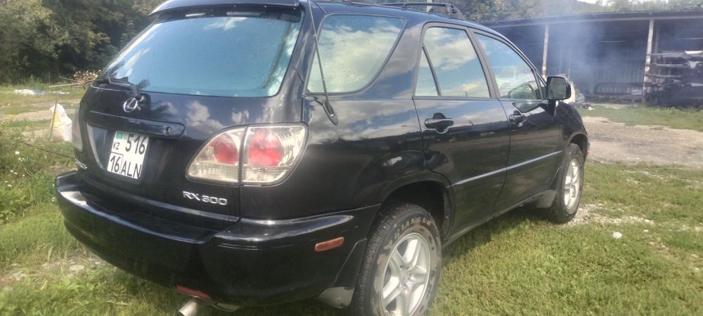 Продам Лексус рх300