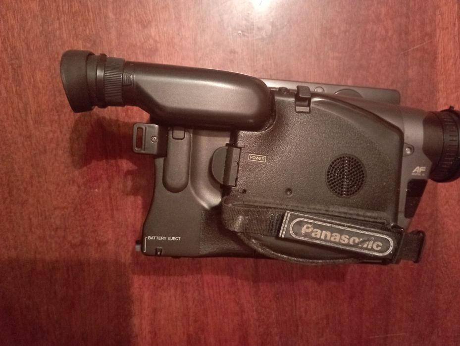 Видеокамера Панасоник VX33