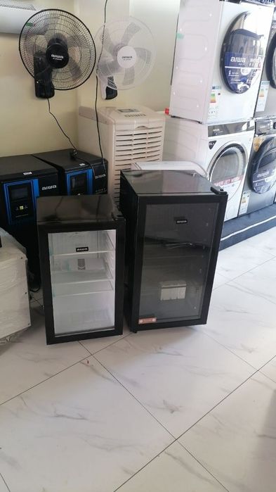 Mini holodilnik /mini bar