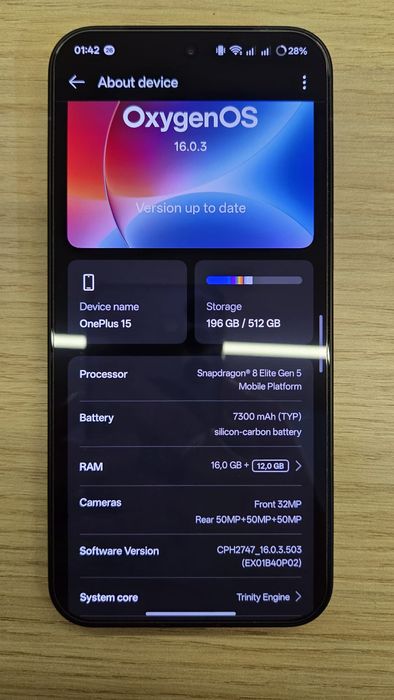 OnePlus 15, garantie inca 21 de luni, 10/10, impecabil