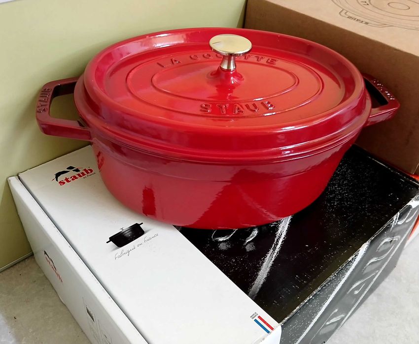 La cocotte Staub -чугунени съдове
