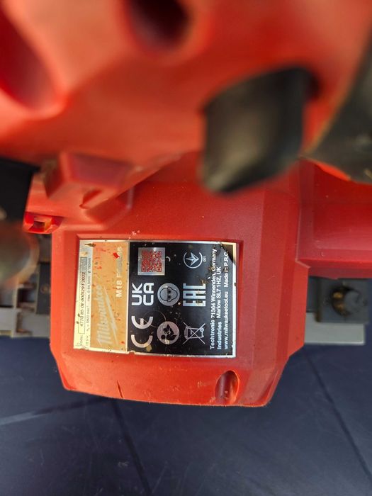 Ръчен Акумулаторен Циркуляр Milwaukee M18 FUEL (M18 FCSG66) + Батерия