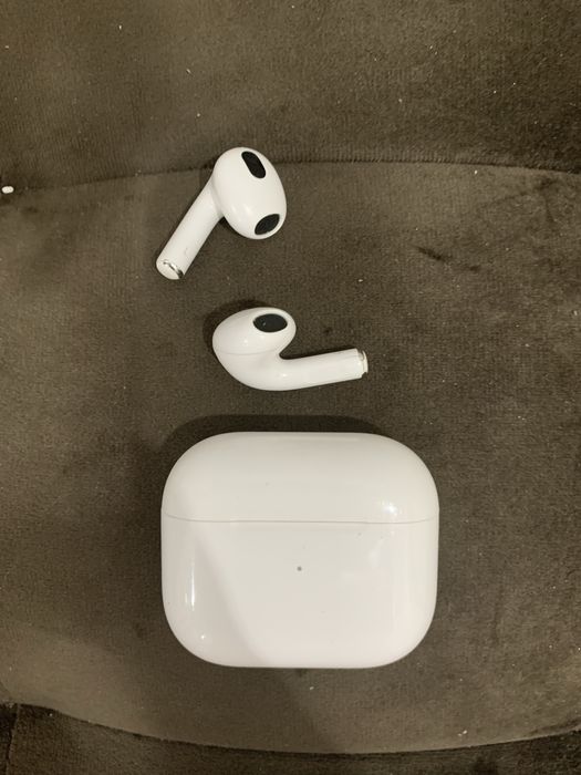 Продам AirPods 3 поколения