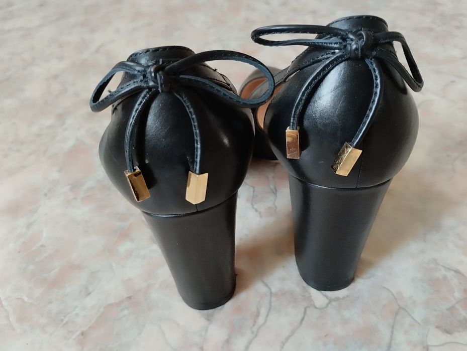 Продам туфли.39 размер.*Разная обувь.*