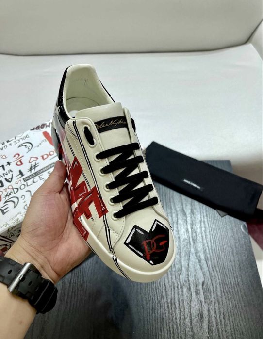 Adidasi dolce gabana