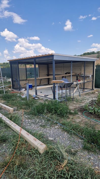 Executăm la comanda clientului foișoare din lemn căsuțe cabane