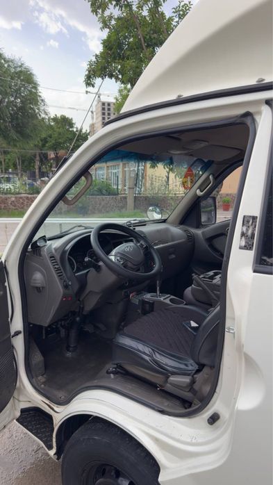 Hyundai Porter sotiladi