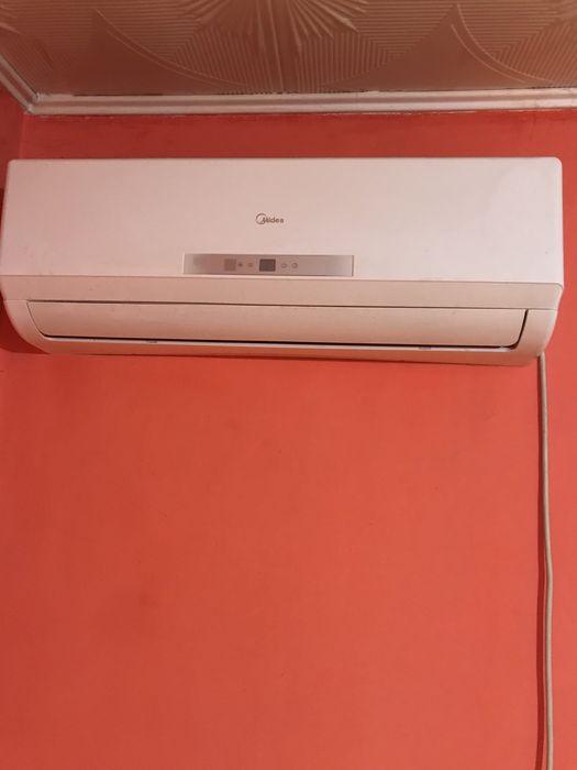 Продавам климатик