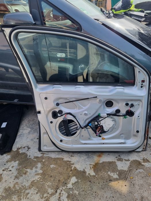 ușă completă stânga față VW golf5 combi