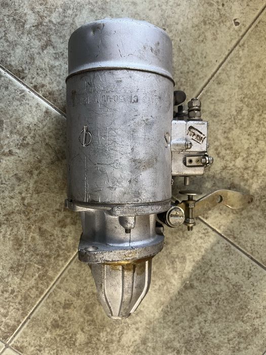 Продавам стартер за газ 69/газ51