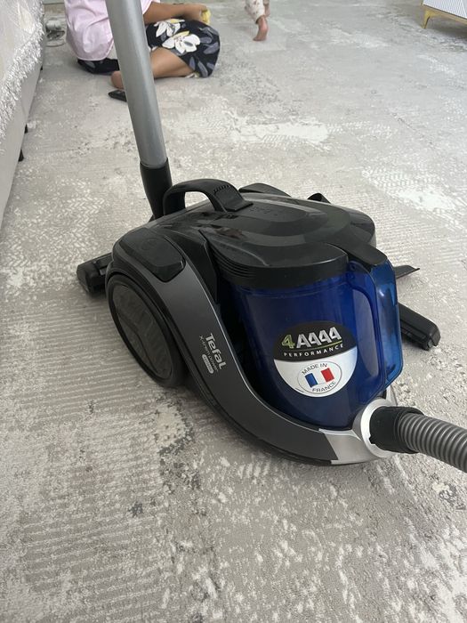 Пылесос Tefal новый