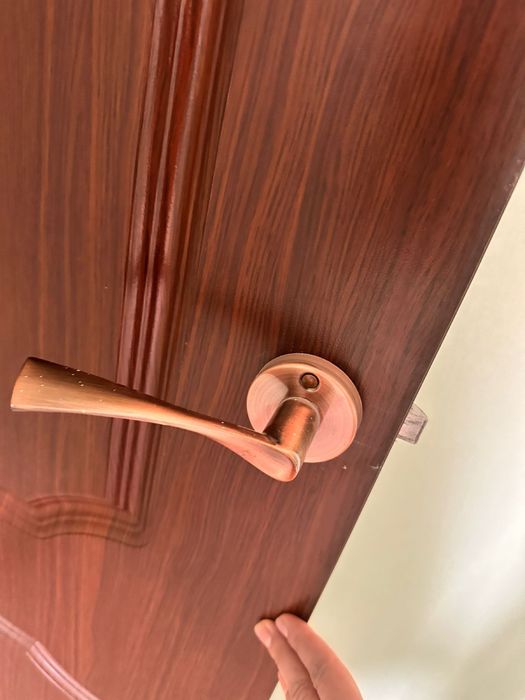 Деревянные двери