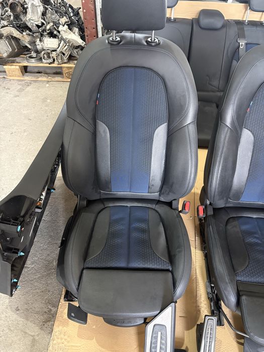 Салон BMW F40 M.