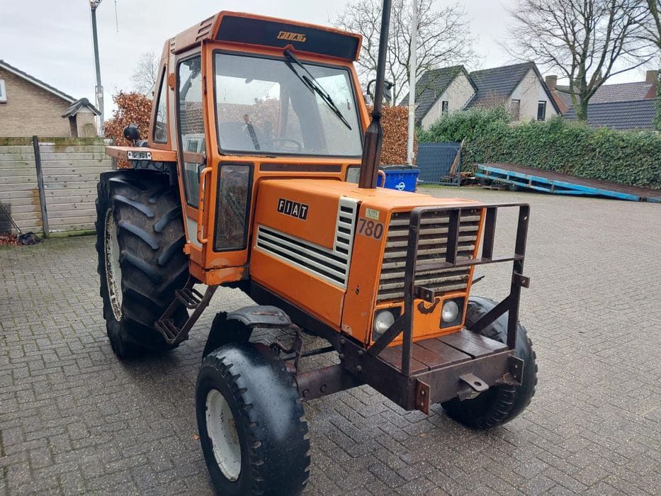 Tractor FIAT 780