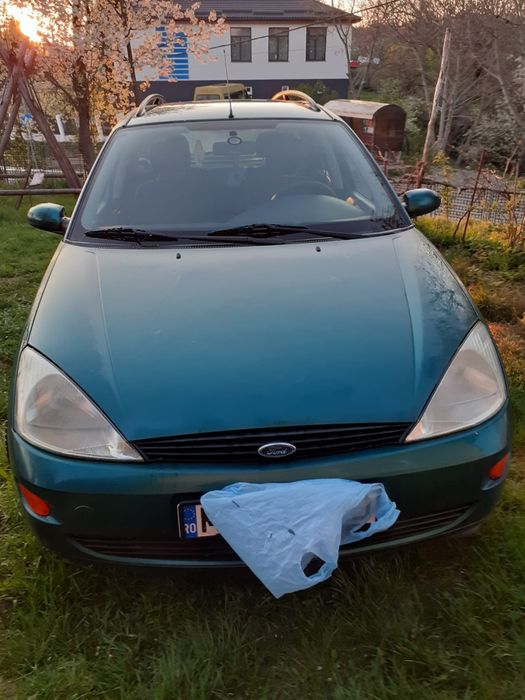 FORD Focus 2000 — imagine 3