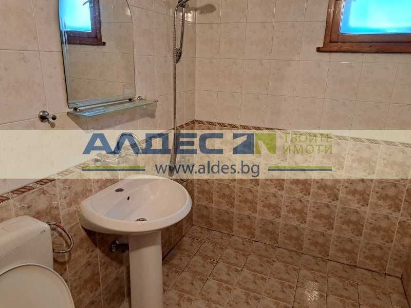 Дава се под наем Тристаен апартамент в София, Лозенец - 73 кв.м за 450 € - Снимка #11