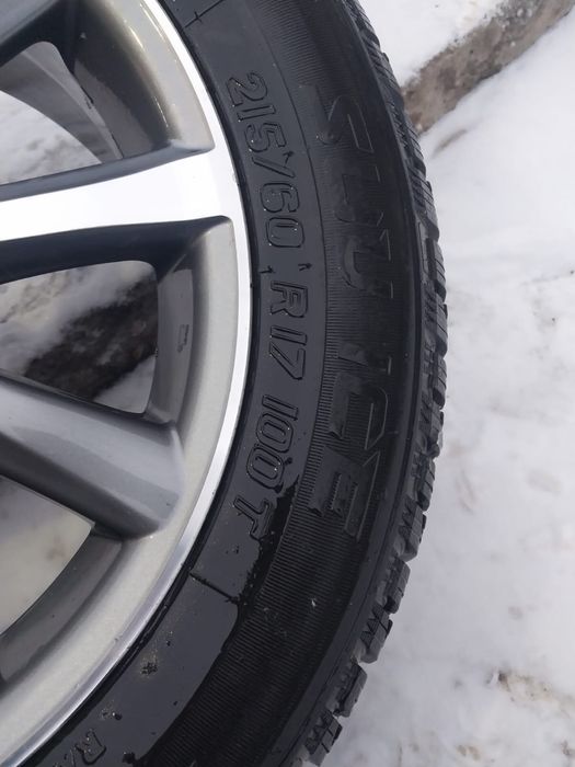 Продам комплект колес 215/60r17