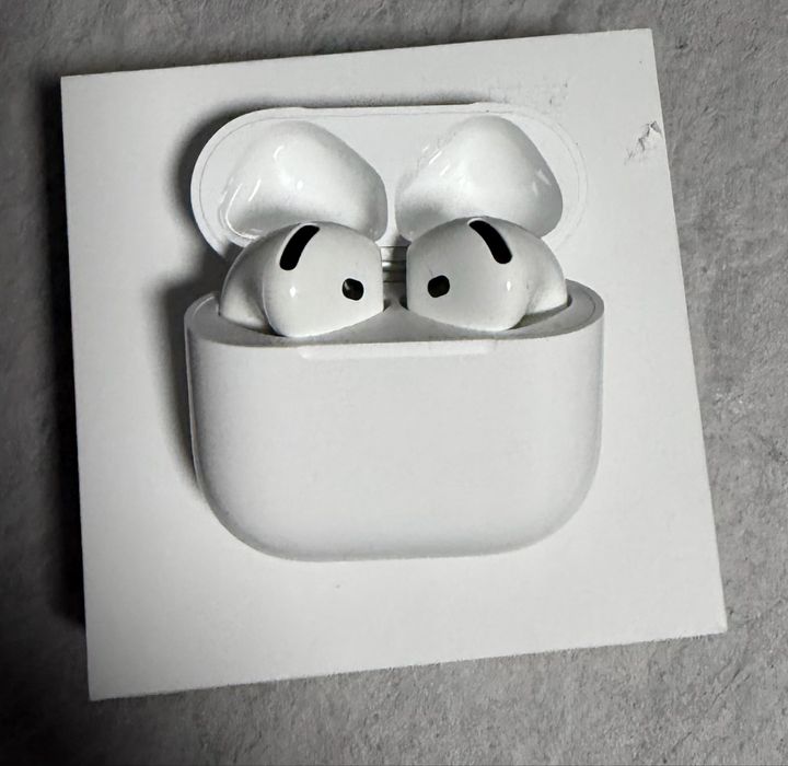 Casti Apple Airpods 4