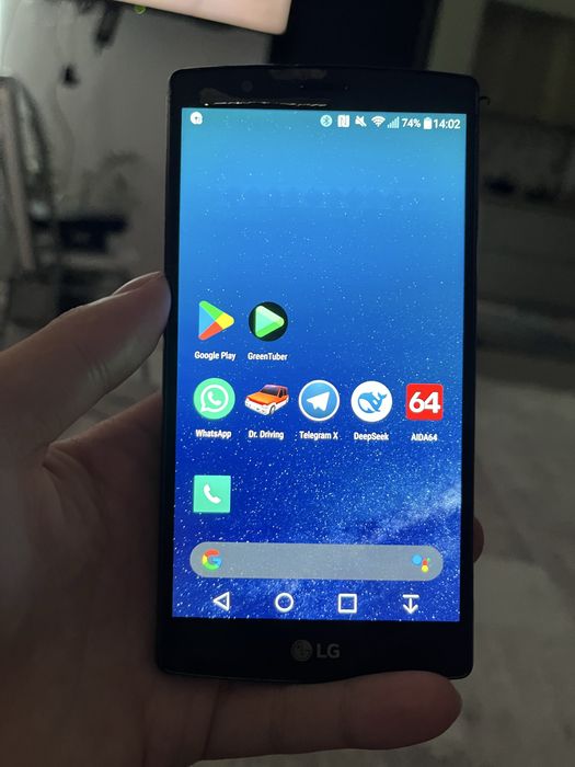 LG G4 3/32, флагманский телефон