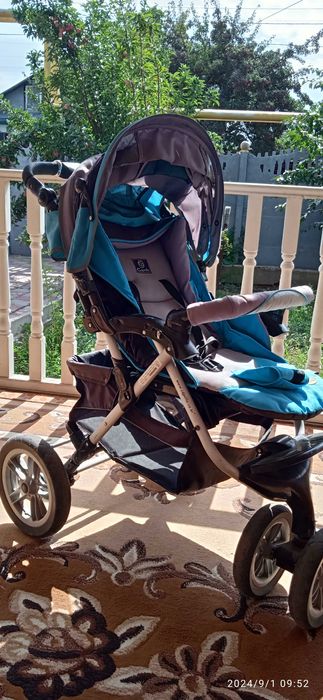 Продам Менеж и коляску