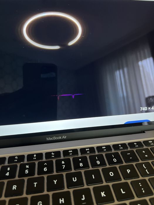 Macbook air (M1, 2020)