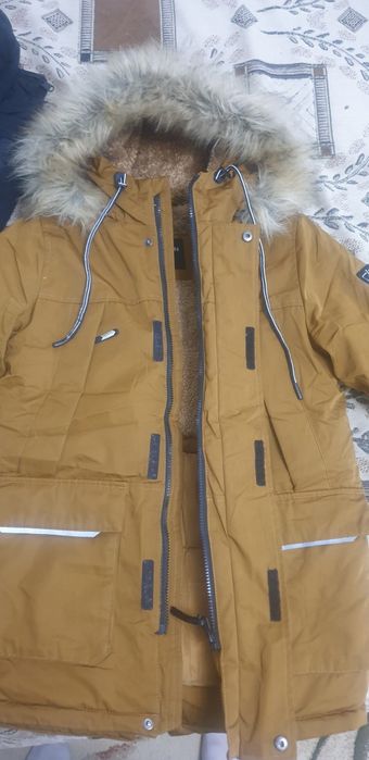 Продам куртку.                                                       .