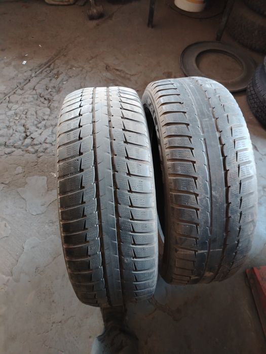 Продам пару баллонов 235 /60 р18