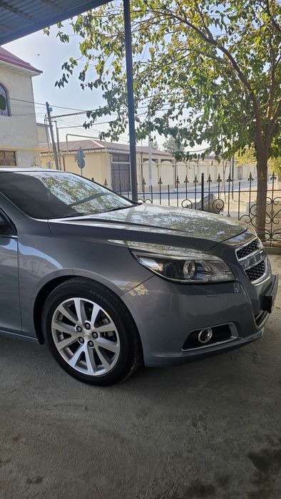 Срочна Малибу 1 автомат 3-позиция люкли сотилади