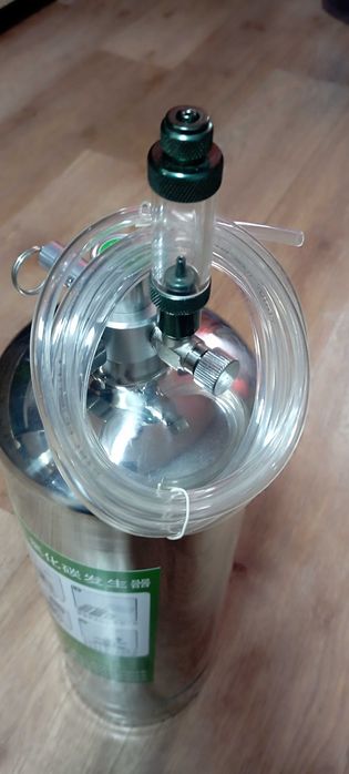 4 литра новый баллон co2