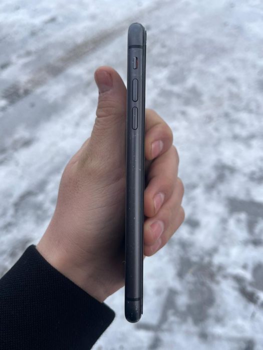 Продается Iphone 11