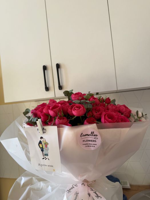 Букеты,цветы подарки